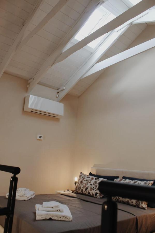 Yr Apartments Milan - Bocconi Eksteriør billede
