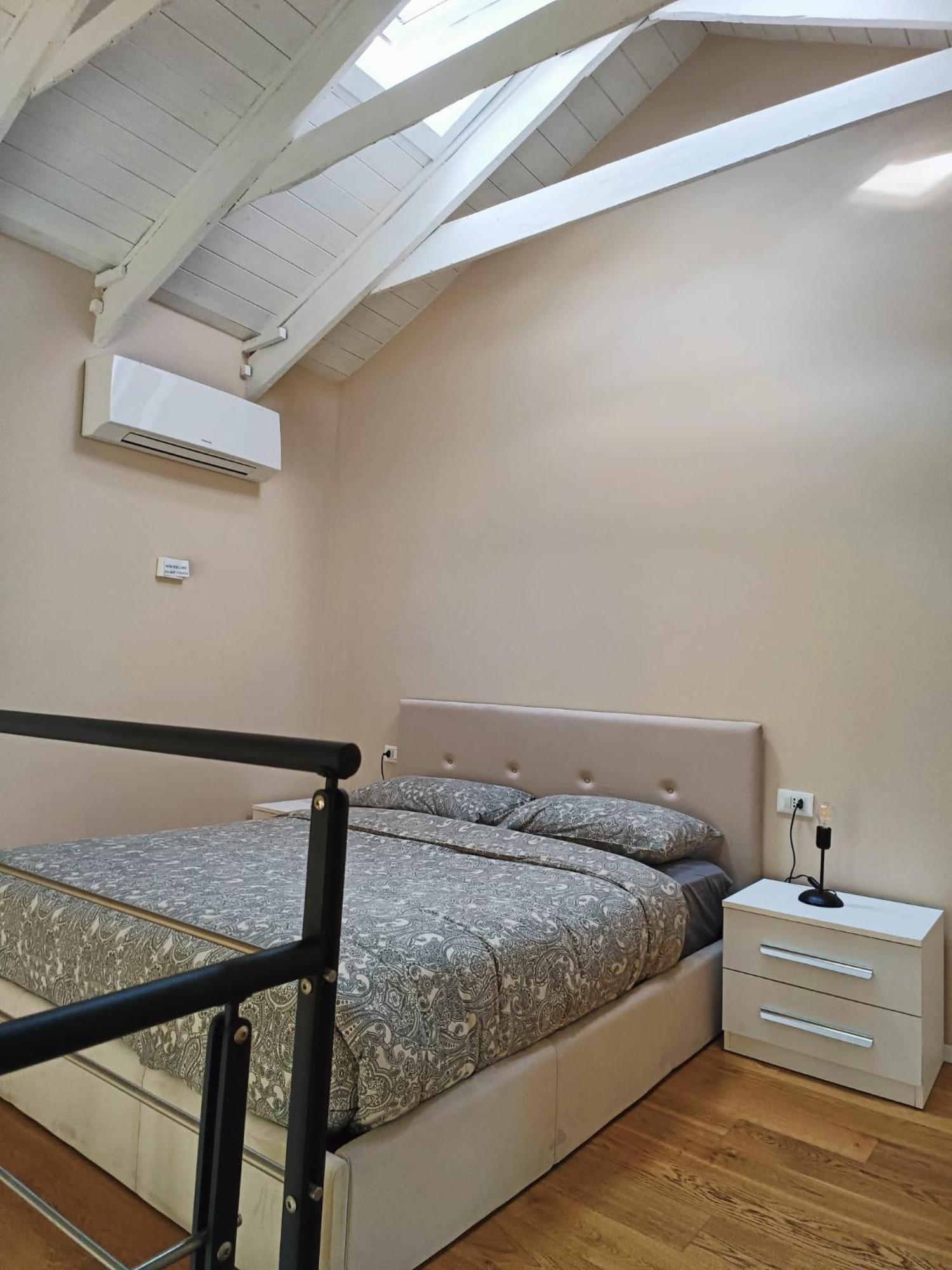 Yr Apartments Milan - Bocconi Eksteriør billede