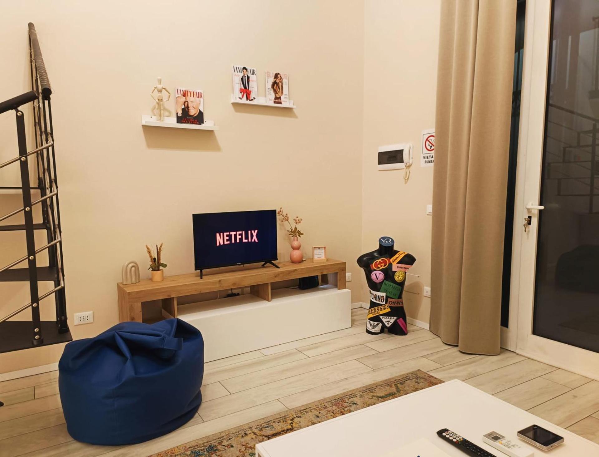 Yr Apartments Milan - Bocconi Eksteriør billede